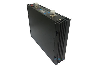 4G โมบายล์ซ้ําสัญญาณ 30dBm LTE1700Mhz 80dB การเพิ่ม DC9V / 5A พลังงานไฟฟ้า IP40